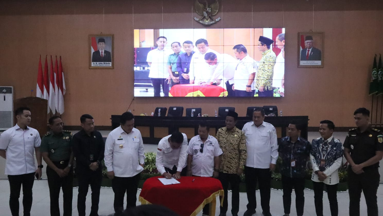 Kepala Desa se-Kabupaten Bekasi Laksanakan Ikrar Netralitas pada Pilkada