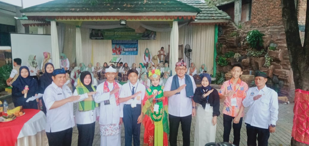 Kadisdik Imam Fathurrahman Buka FLS2N Jenjang SMP Tingkat Kabupaten Bekasi Tahun 2024