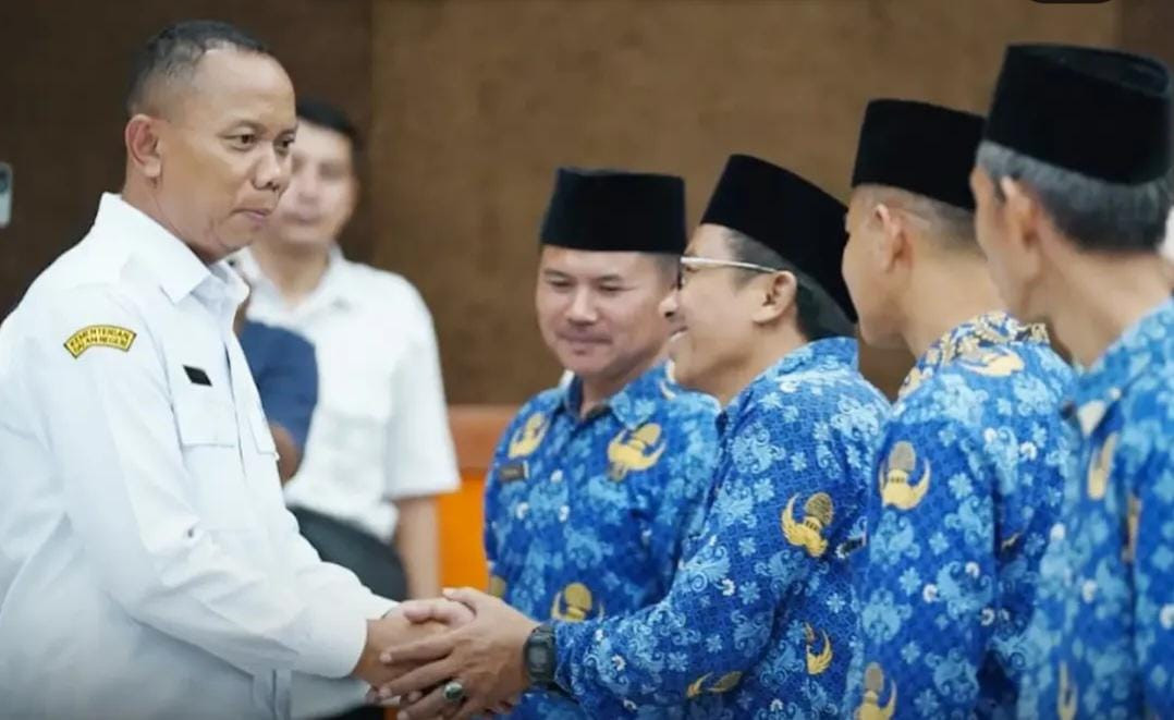 Sekda Bekasi Endin Samsudin Lantik 188 Pejabat Fungsional, Tekankan Profesionalisme dan Kualitas Pelayanan Publik