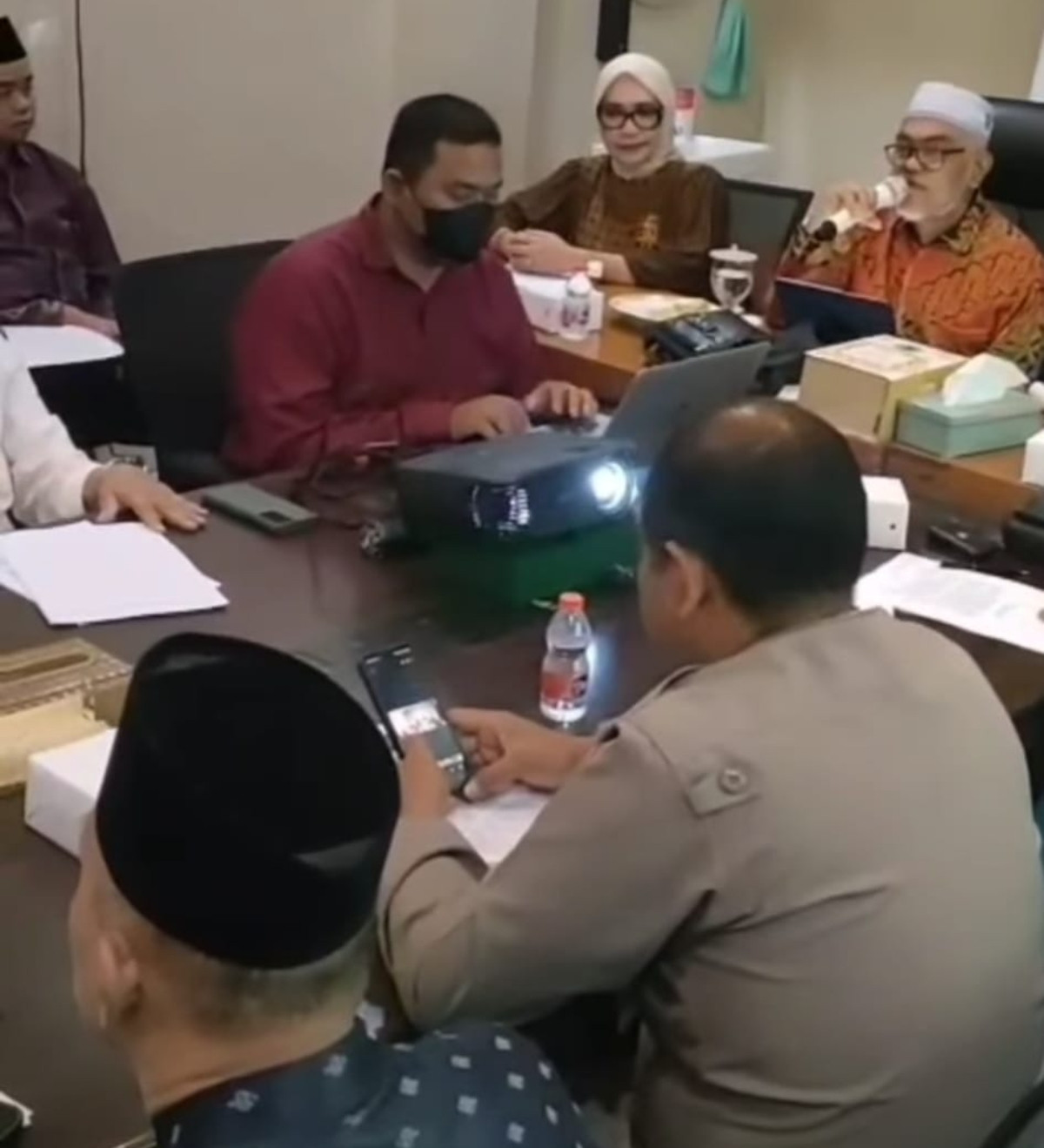 DPRD Kota Bekasi Dukung Upaya Pencegahan Kegiatan Menyimpang Lewat Rapat Koordinasi di MUI
