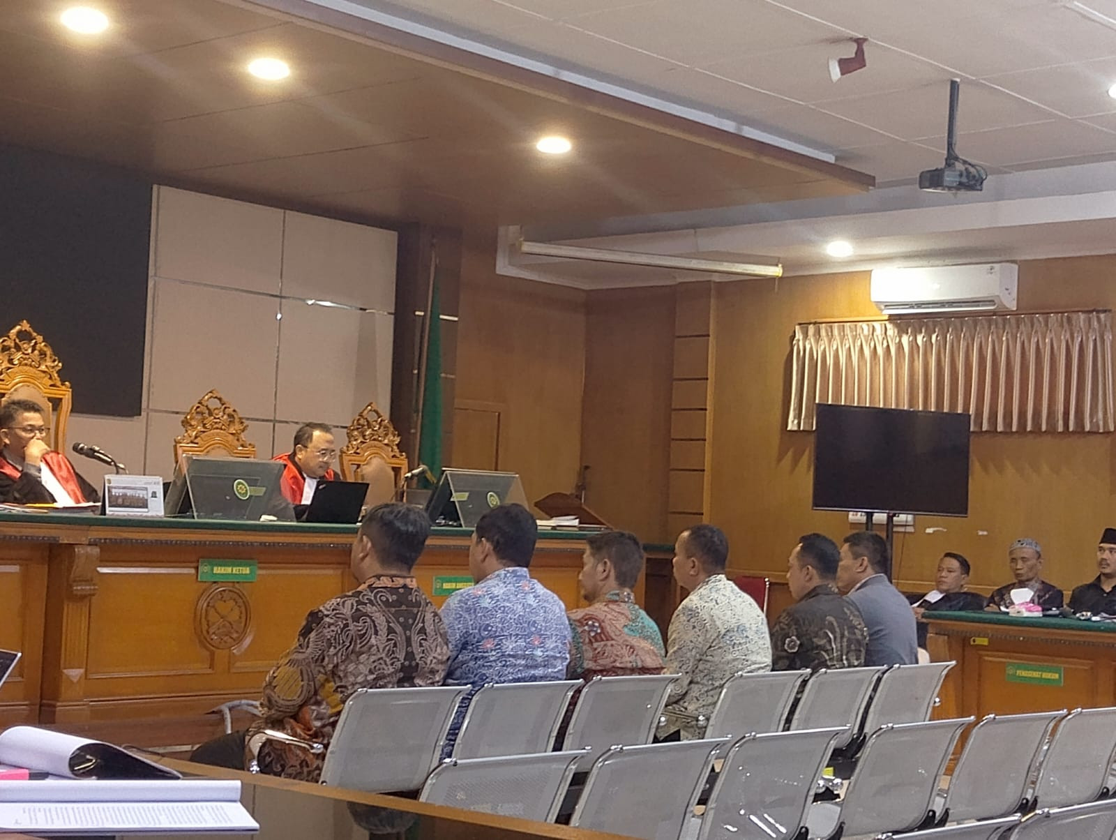 Kuasa Hukum Ade Kunang Pertanyakan Validitas Kesaksian dalam Sidang Dugaan Ijon Proyek Bekasi