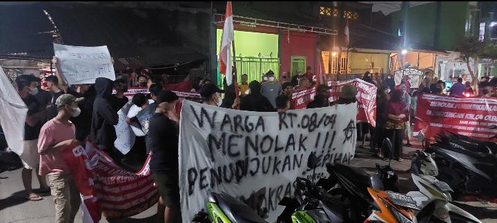 Didemo Warganya, Kades Setiamekar Angkat Bicara