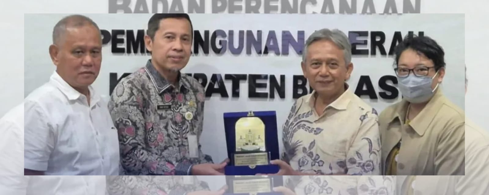 Perkuat Sinergi Perencanaan Daerah, Bappeda Bekasi Terima Kunjungan Studi Banding DPRD Bangka Tengah