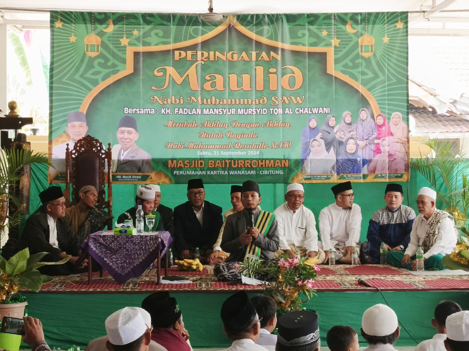 Meriah!! Ribuan Orang Hadiri Maulid di Masjid Baiturrohman