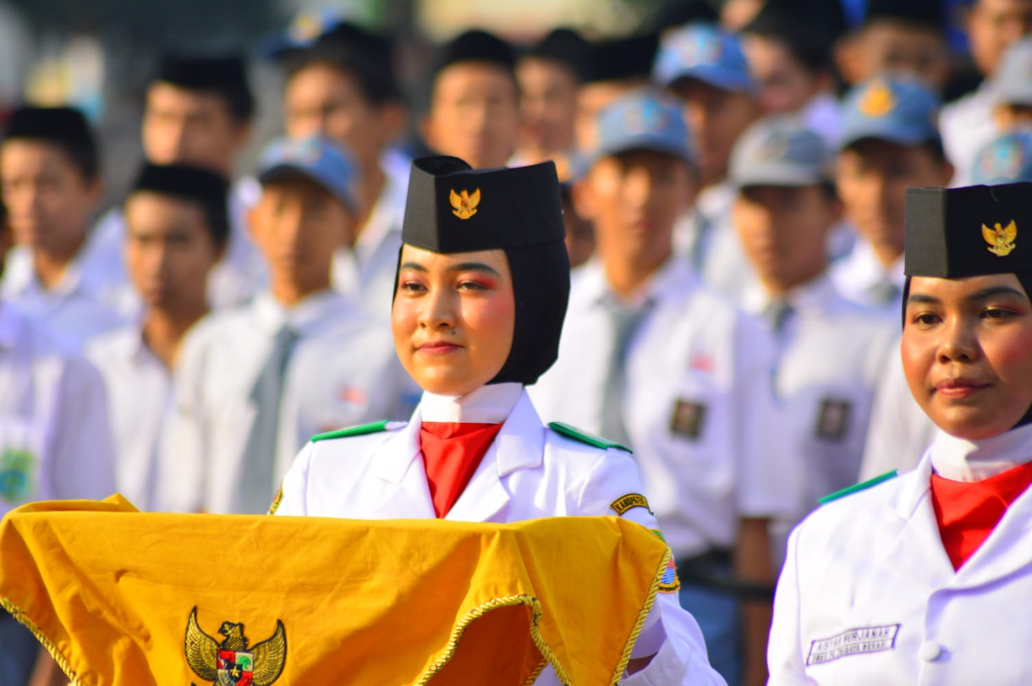 Callysta Aurelia Putri, Sosok Siswi SMAN 5 Tambun Selatan Pembawa Baki dalam Upacara HUT RI Ke-79 Tingkat Kecamatan Tambun Selatan