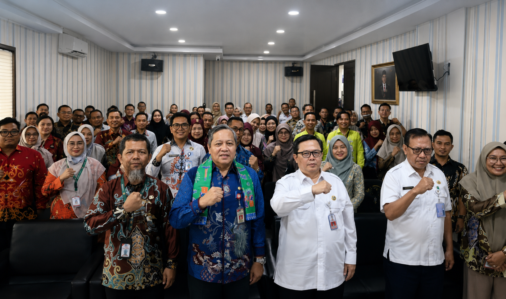 Dinas Kesehatan Kabupaten Bekasi Jadi Rujukan Nasional, Terima Kunjungan Studi Banding Dinkes Kotawaringin Timur Bahas Standar Pelayanan Minimal Kesehatan
