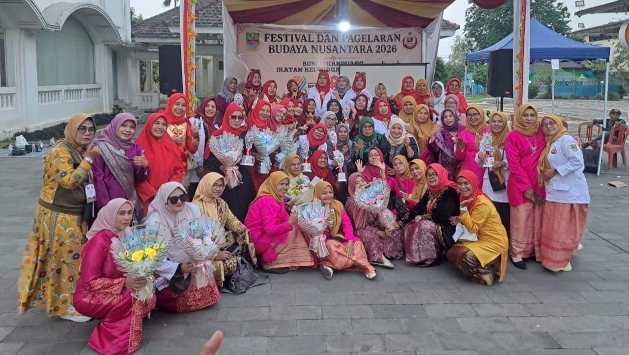 Devi Alvera Gerakkan Bundo Kanduang Bekasi, Festival Budaya Nusantara Semarakkan Gedung Juang