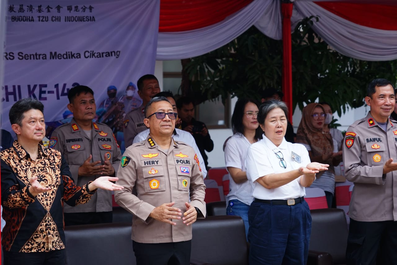 Jelang HUT Bhayangkara Ke 78, Polres Metro Bekasi Lakukan Bhakti Kesehatan Polri