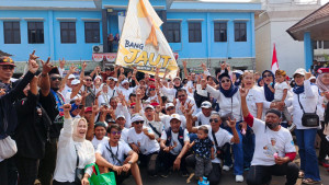 Diantar Ratusan Pendukung, Petahana Jaut Sarja Winata Resmi Daftar Pilkades Tambun, Ajak Bertarung Secara Fair