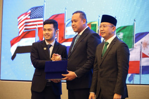 Bekasi Jadi Panggung Generasi Global: Wali Kota dan Mendikdasmen Kompak Dukung AYIMUN 2026