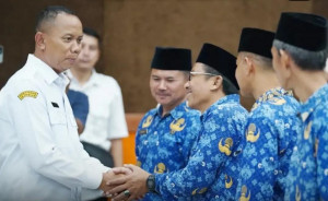 Sekda Bekasi Endin Samsudin Lantik 188 Pejabat Fungsional, Tekankan Profesionalisme dan Kualitas Pelayanan Publik