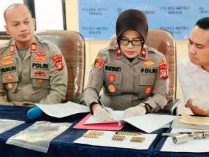 Komplotan Curanmor Dibekuk di Tambun Selatan, Polisi Temukan Senpi Rakitan dan Puluhan Amunisi