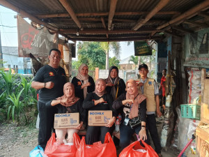 Gerindra Tambun Selatan Kembali Gelar Jum'at Berkah, Bagikan Makanan untuk Warga Mangunjaya